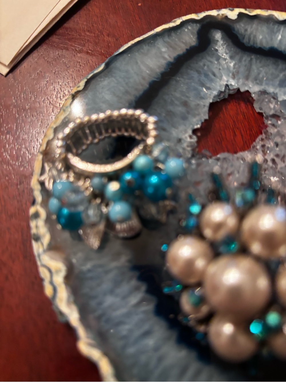 4 Cluster Stretch Cocktail Rings - Picture 3 of 9